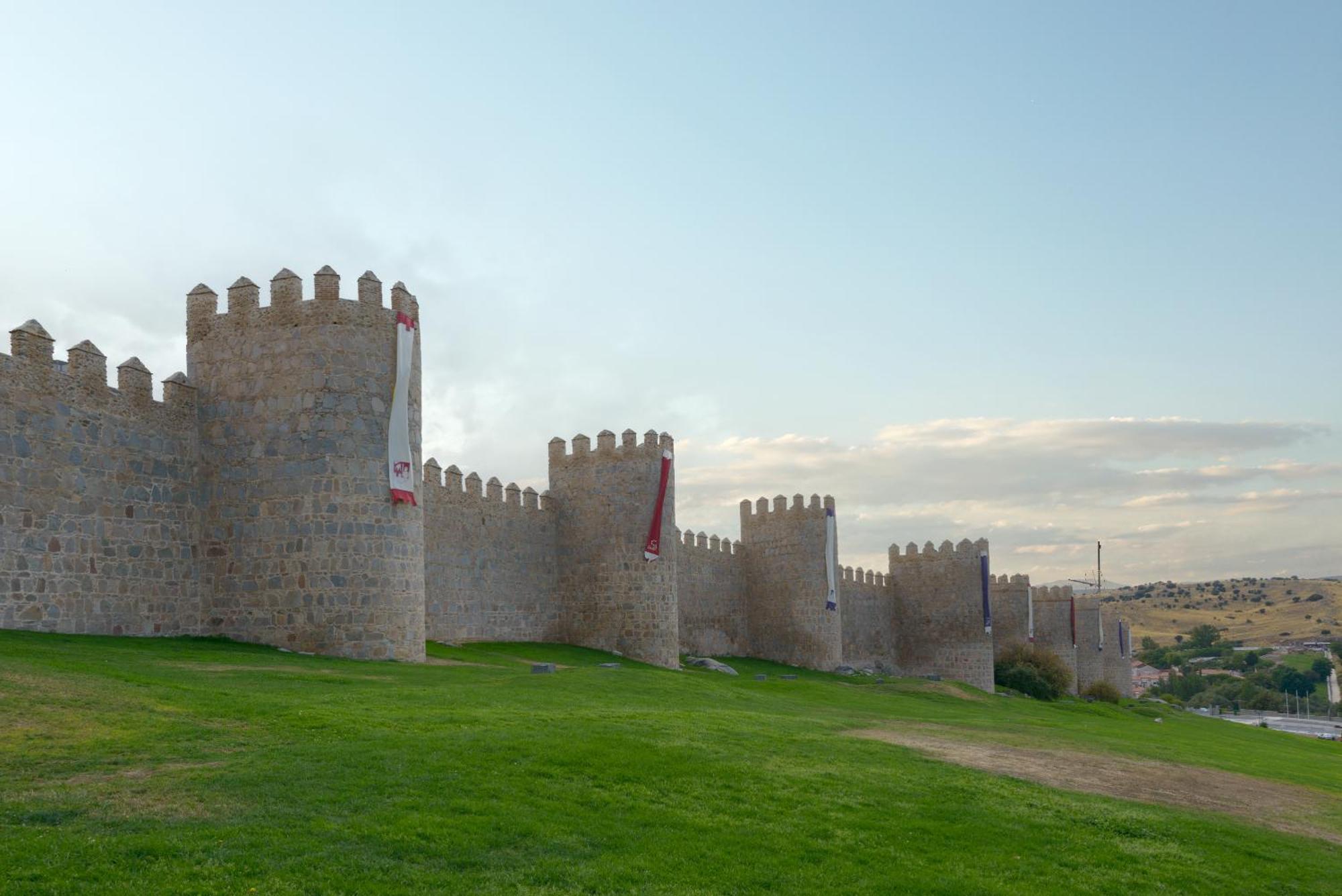 Balcony View To Avila'S Alcazar Екстер'єр фото