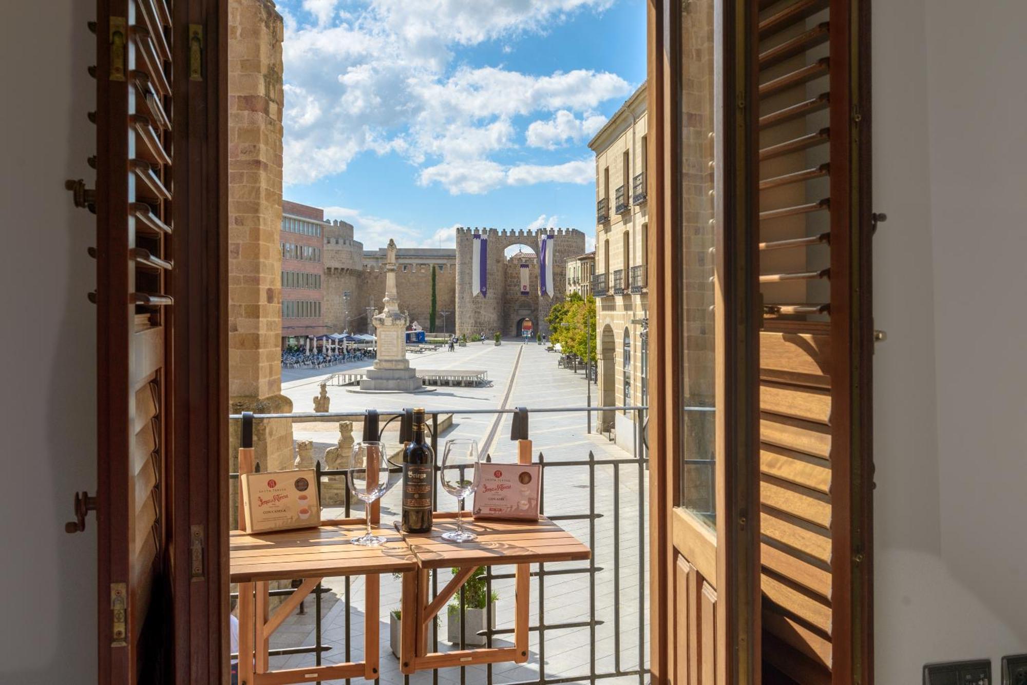 Balcony View To Avila'S Alcazar Екстер'єр фото